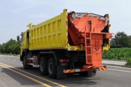 重汽豪沃(HOWO)底盘&nbsp;除雪车外观图片