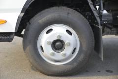 江淮 康铃J5 132马力 4.15米单排厢式轻卡(HFC5041XXYP52K3C2V)