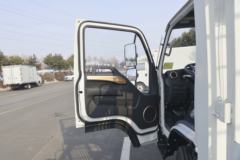 江淮 康铃J5 132马力 4.18米单排畜禽运输车(HFC5041CCQP52K3C2V)