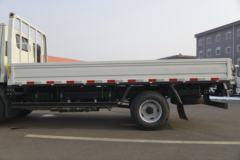 江淮 骏铃V3 127马力 4.18米单排栏板轻卡(HFC1041P33K1C7S)