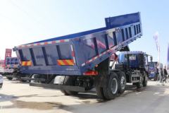 福田瑞沃 大金刚ES7 270马力 8X2 6.8米自卸车(BJ3314DPPHB-02)
