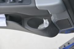 飞碟奥驰 X3系列 170马力 4X2 5.26米自卸车 飞碟奥驰 X3系列 170马力 4X2 5.26米自卸车