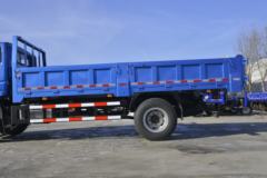 飞碟奥驰 X3系列 170马力 4X2 5.26米自卸车 飞碟奥驰 X3系列 170马力 4X2 5.26米自卸车