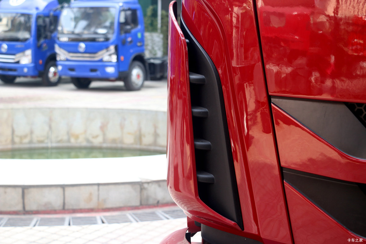 ���� ����˹Q9 220���� 4X2 9.8���Ű���ʽ�ػ���(����)(HFC5181XXYB80K1E4S)���                                                