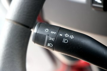 ���� ����˹Q9 220���� 4X2 9.8���Ű���ʽ�ػ���(����)(HFC5181XXYB80K1E4S)ͼƬ