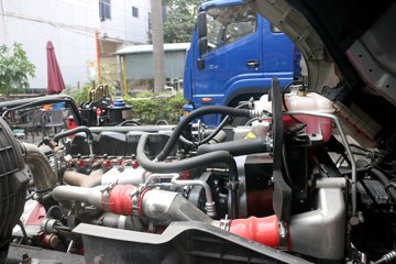 ���� ����˹Q9 220���� 4X2 9.8���Ű���ʽ�ػ���(����)(HFC5181XXYB80K1E4S)ͼƬ