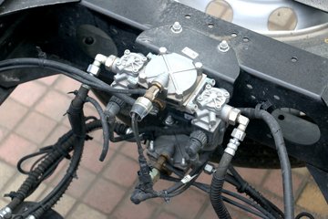 ���� ����˹Q9 220���� 4X2 9.8���Ű���ʽ�ػ���(����)(HFC5181XXYB80K1E4S)ͼƬ