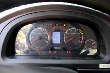 ���� ������D9 200���� 4X2 8����ʽ�ػ���(����)ͼƬ