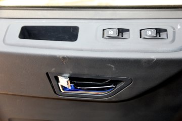 ���� ������D9 200���� 4X2 8����ʽ�ػ���(����)ͼƬ