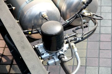 ���� ������D9 200���� 4X2 8����ʽ�ػ���(����)ͼƬ