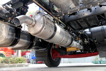 ���� ������D9 200���� 4X2 8����ʽ�ػ���(����)ͼƬ