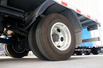 Ծ�� ����H300 150���� 4.17�׵�����ʽ�Ῠ(����)ͼƬ