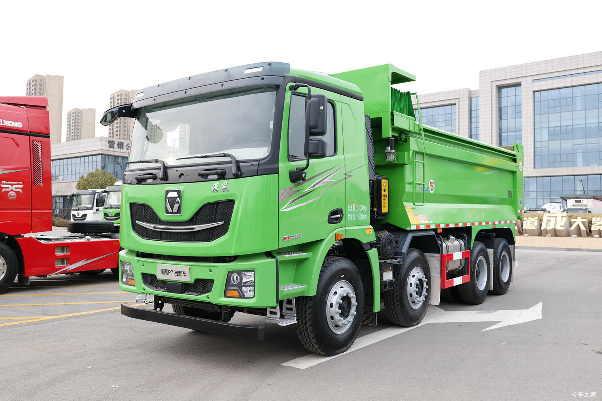 徐工 漢風(汉风)P7 400马力 8X4 5.6米自卸车(国六)(13T后桥)