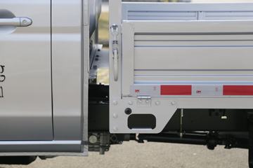  T50S ׼ 1.6L 116  3.6׵΢()(JKC1034DV6HL5)ͼƬ