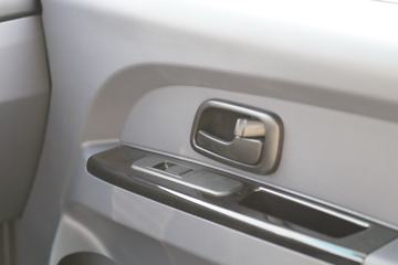 �� T52S ��׼�� 1.6L 116���� ���� 3��˫������΢��(����)(JKC1034SV6HL1)ͼƬ