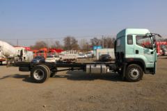 青岛解放 JK6中卡 220马力 4X2 6.75米仓栅式载货车(国六)(CA5180CCYP28K1L4E6)