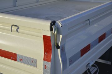  M2  1.6L 122  3.1˫΢(BJ1032V4AV5-01)ͼƬ