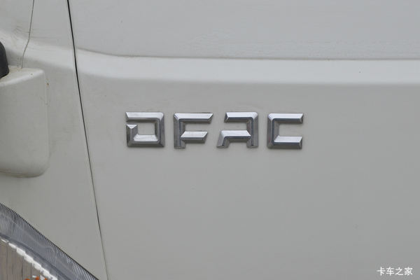 工程黄 3.1米双排柴油到货 追求动力的来