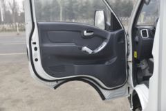 东风 小霸王W17 1.5L 113马力 汽油 3.6米单排厢式微卡(国六)(EQ5031XXY60Q6AC)