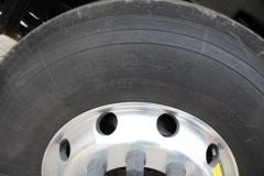东风商用车 天龙旗舰KX 520马力 6X4危险品牵引车