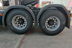 东风商用车 天龙旗舰KX 560马力 6X4 AMT牵引车(速比3.64)