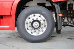 东风商用车 天龙旗舰KX 500马力 6X4 LNG牵引车(国六)