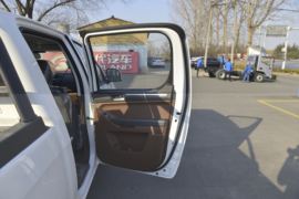 萨普征服者&nbsp;皮卡驾驶室                                               图片