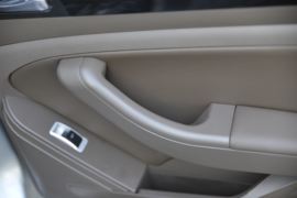 萨普Z&nbsp;皮卡驾驶室                                               图片