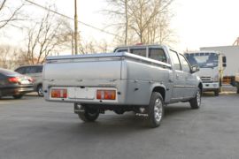 萨普Z&nbsp;皮卡上装                                                图片