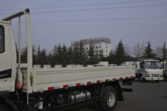 江淮 帅铃E中体 152马力 4.22米单排栏板轻卡(HFC1043P91K1C2V) 江淮 帅铃E中体 152马力 4.22米单排栏板轻卡(HFC1043P91K1C2V)