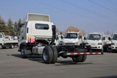 江淮 帅铃E中体 132马力 3.905米排半仓栅式轻卡(HFC5041CCYP52K3C2V)