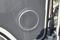 江淮 帅铃E中体 132马力 3.905米排半仓栅式轻卡(HFC5041CCYP52K3C2V)