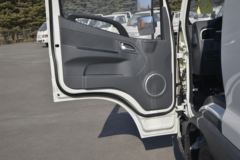 江淮 帅铃E中体 132马力 3.905米排半仓栅式轻卡(HFC5041CCYP52K3C2V)