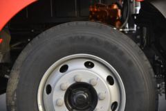 江淮 格尔发A5X中卡 240马力 4X2 6.8米厢式载货车(HFC5181XXYP3K2A50S2V)