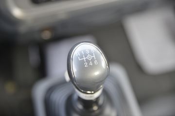 �й�����HOWO ͳ˧ 110���� 4.165�׵��������ῨͼƬ
