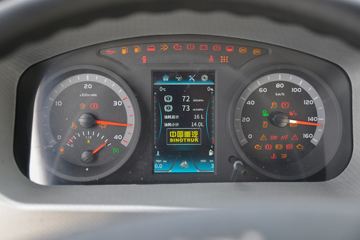�й�����HOWO ͳ˧ 110���� 4.165�׵��������ῨͼƬ