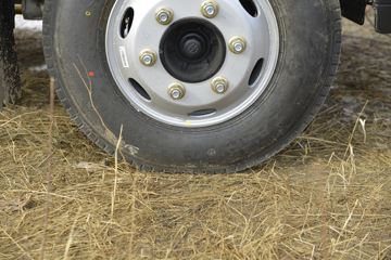 �й�����HOWO ͳ˧ 110���� 4.165�׵��������ῨͼƬ