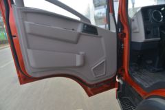 中国重汽HOWO 统帅 130马力 4.15米单排厢式轻卡(ZZ5047XXYC3314E145-1)