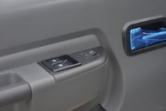 北汽黑豹 兴运G3 1.5L 116马力 汽油 3.1米双排栏板小卡(国六)(BAW1030W30KS)