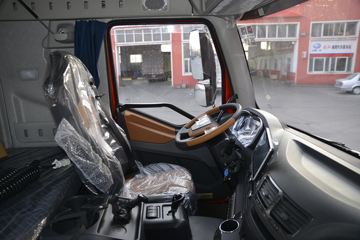 һ����� ��J6P�ؿ� �캽��2.0 550���� 6X4 AMT�Զ���ǣ����(CA4250P66K25T1A1E5)ͼƬ