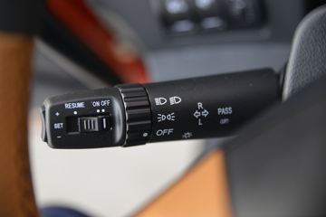 һ����� ��J6P�ؿ� �캽��2.0 550���� 6X4 AMT�Զ���ǣ����(CA4250P66K25T1A1E5)ͼƬ