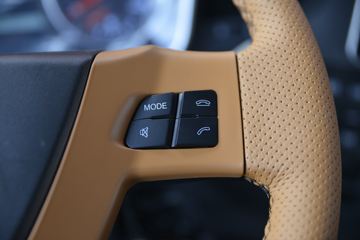 һ����� ��J6P�ؿ� �캽��2.0 550���� 6X4 AMT�Զ���ǣ����(CA4250P66K25T1A1E5)ͼƬ