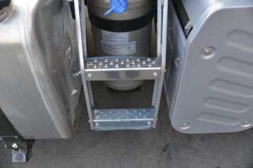 һ����� ��J6P�ؿ� �캽��2.0 550���� 6X4 AMT�Զ���ǣ����(CA4250P66K25T1A1E5)ͼƬ