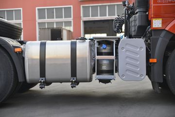 һ����� ��J6P�ؿ� �캽��2.0 550���� 6X4 AMT�Զ���ǣ����(CA4250P66K25T1A1E5)ͼƬ