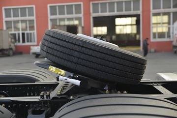 һ����� ��J6P�ؿ� �캽��2.0 550���� 6X4 AMT�Զ���ǣ����(CA4250P66K25T1A1E5)ͼƬ