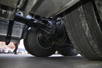 һ����� ��J6P�ؿ� �캽��2.0 550���� 6X4 AMT�Զ���ǣ����(CA4250P66K25T1A1E5)ͼƬ