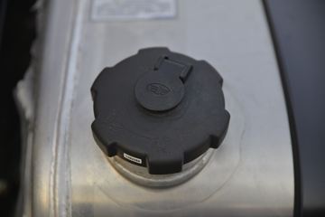 һ����� ��J6P�ؿ� �캽��2.0 550���� 6X4 AMT�Զ���ǣ����(CA4250P66K25T1A1E5)ͼƬ