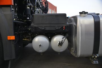 һ����� ��J6P�ؿ� �캽��2.0 550���� 6X4 AMT�Զ���ǣ����(CA4250P66K25T1A1E5)ͼƬ