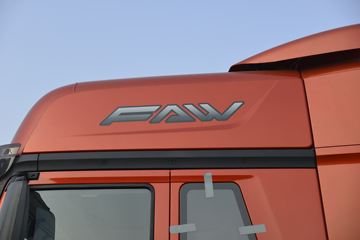 һ J7ؿ 550 6X4 AMTԶǣ(ɫ)(CA4250P77K25T1E5)ͼƬ