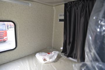 һ����� J7�ؿ� 550���� 6X4 AMT�Զ���ǣ����(��ɫ)(CA4250P77K25T1E5)ͼƬ